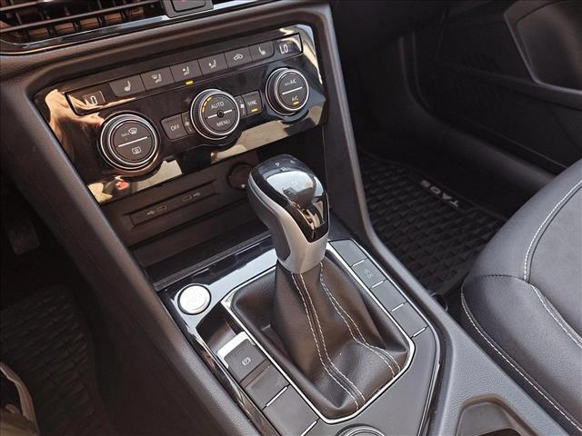 Photo of 2024 White Volkswagen Taos