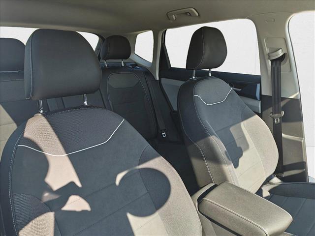 Photo of 2024 White Volkswagen Taos