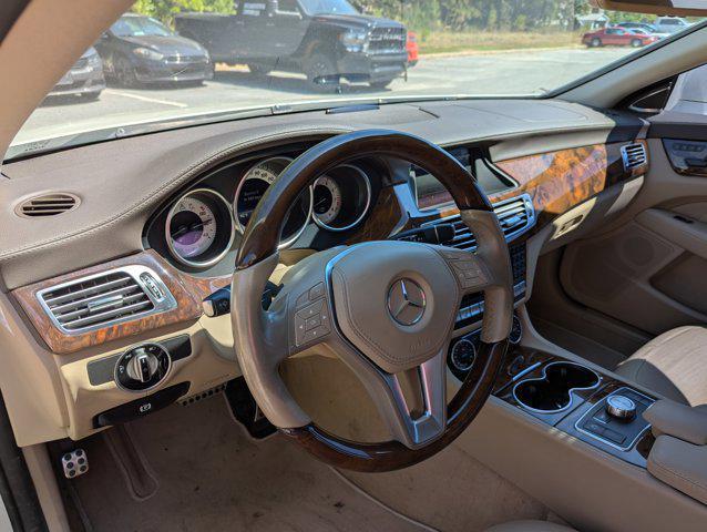 Photo of 2014 Diamond White Metallic Mercedes-Benz CLS-Class
