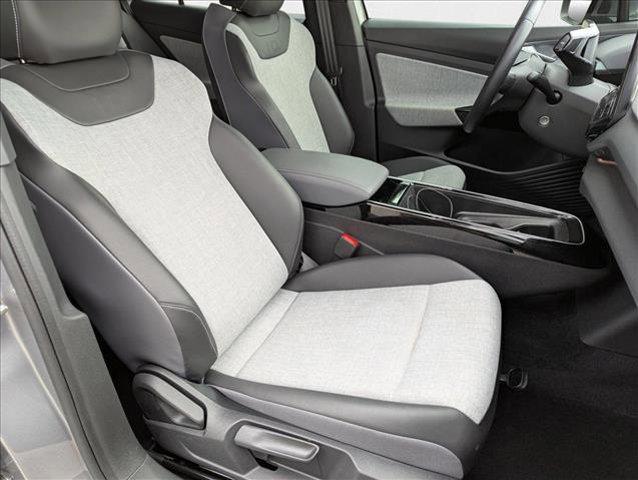 Photo of 2023 Silver Mist Metallic Volkswagen ID.4