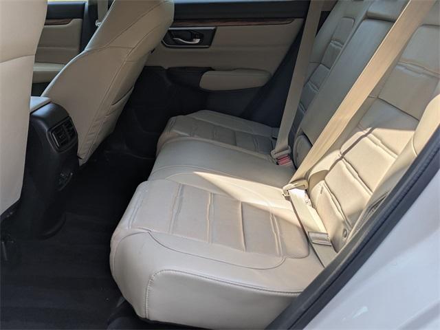 Photo of 2017 White Diamond Pearl Honda CR-V