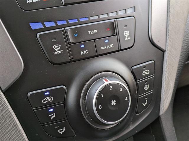 Photo of 2016 Frost White Pearl Hyundai Santa Fe Sport