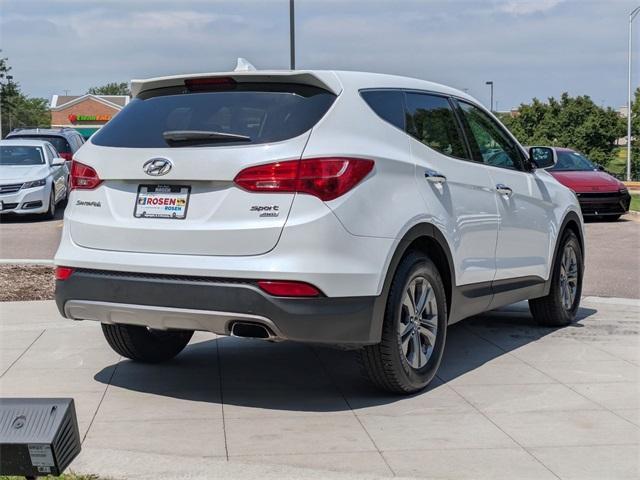Photo of 2016 Frost White Pearl Hyundai Santa Fe Sport
