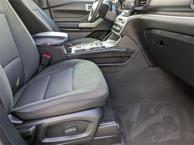 Photo of 2022 Carbonized Gray Metallic Ford Explorer
