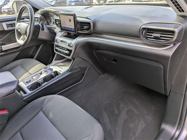 Photo of 2022 Carbonized Gray Metallic Ford Explorer
