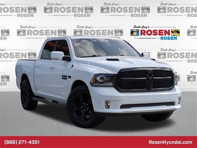Photo of 2018 Bright White Clearcoat RAM 1500