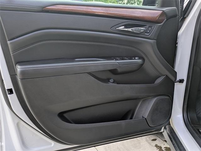 Photo of 2015 Platinum Ice Tri-Coat Cadillac SRX