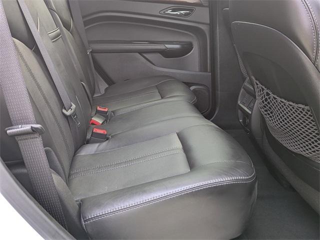 Photo of 2015 Platinum Ice Tri-Coat Cadillac SRX