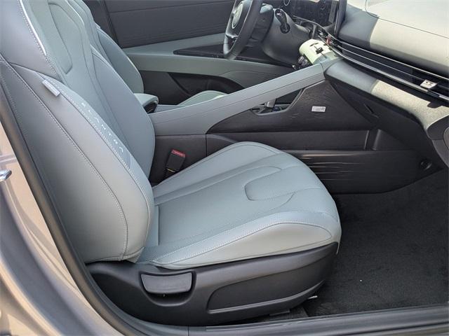 Photo of 2025 Metal Hyundai ELANTRA HEV