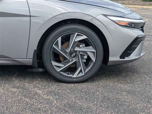 Photo of 2025 Metal Hyundai ELANTRA HEV