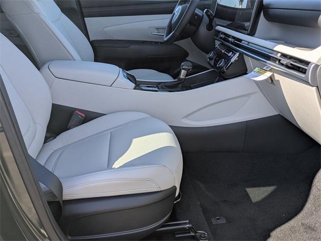 Photo of 2025 Green Hyundai TUCSON