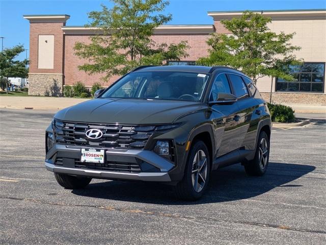 Photo of 2025 Green Hyundai TUCSON