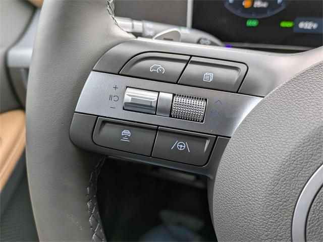 Photo of 2025 Black Hyundai SONATA Hybrid