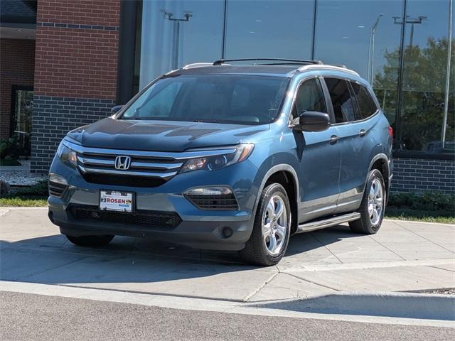 Photo of 2018 Steel Sapphire Metallic Honda Pilot