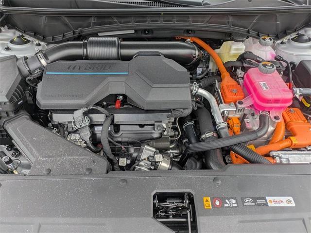 Photo of 2025 Shimmering Silver Hyundai TUCSON Hybrid