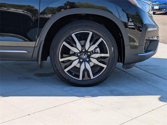 Photo of 2022 Crystal Black Pearl Honda Pilot