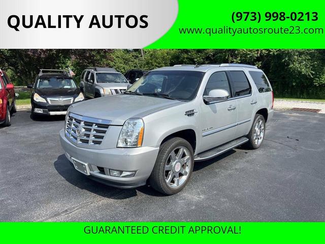 Photo of 2011 Silver Lining Metallic Cadillac Escalade