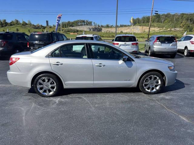 Photo of 2009 Silver Lincoln MKZ
