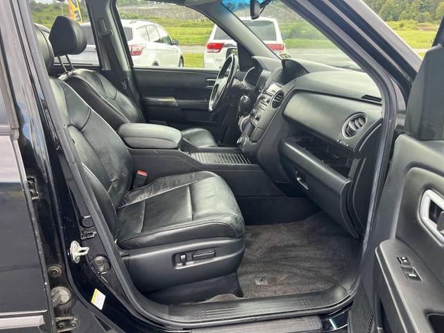 Photo of 2012 Crystal Black Pearl Honda Pilot