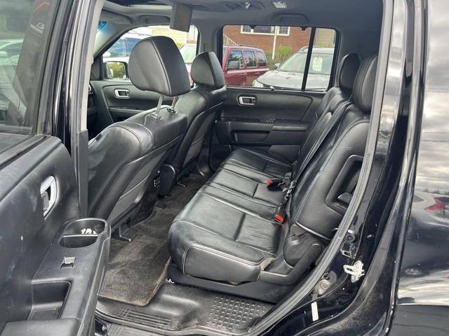 Photo of 2012 Crystal Black Pearl Honda Pilot