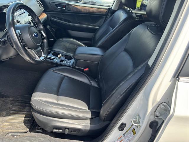 Photo of 2018 Crystal White Pearl Subaru Outback