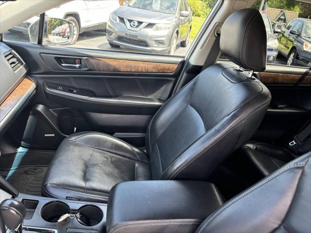 Photo of 2018 Crystal White Pearl Subaru Outback