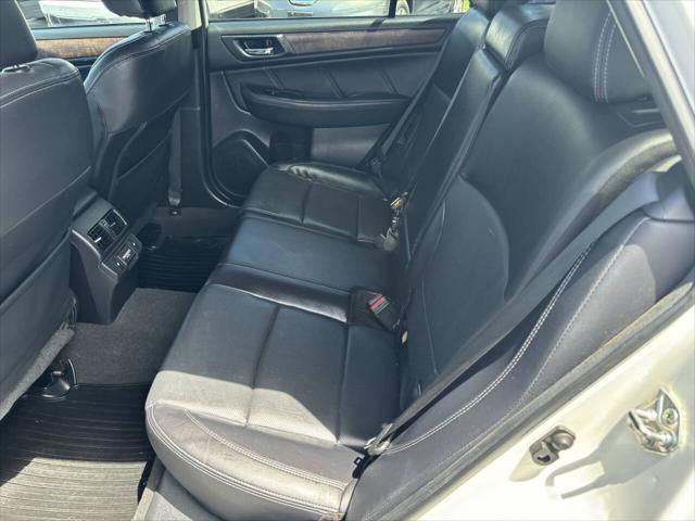 Photo of 2018 Crystal White Pearl Subaru Outback