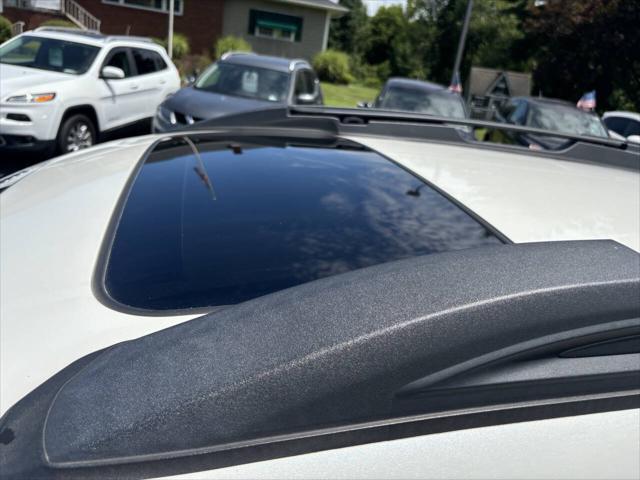 Photo of 2018 Crystal White Pearl Subaru Outback