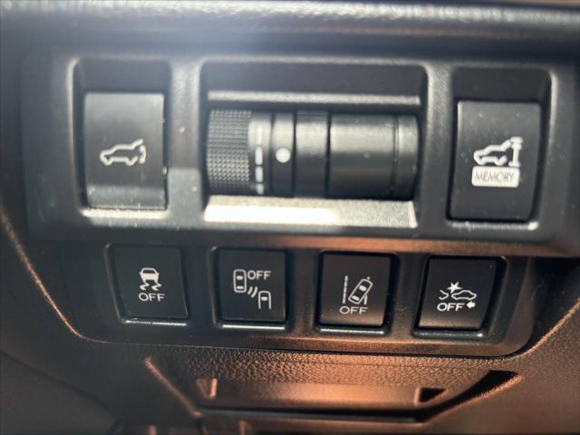 Photo of 2018 Crystal White Pearl Subaru Outback