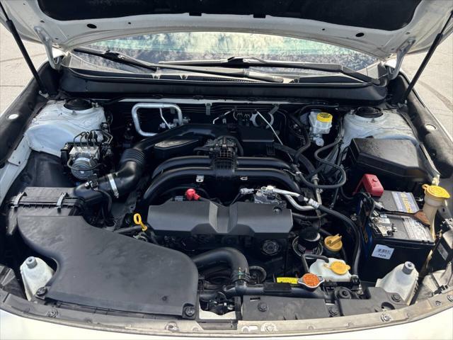 Photo of 2018 Crystal White Pearl Subaru Outback
