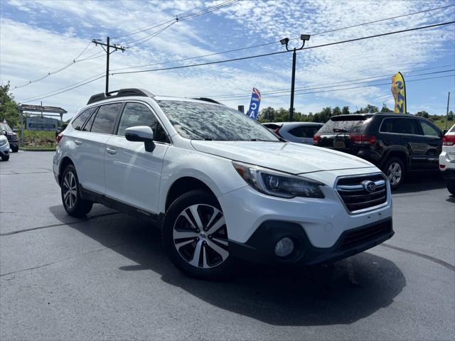 Photo of 2018 Crystal White Pearl Subaru Outback