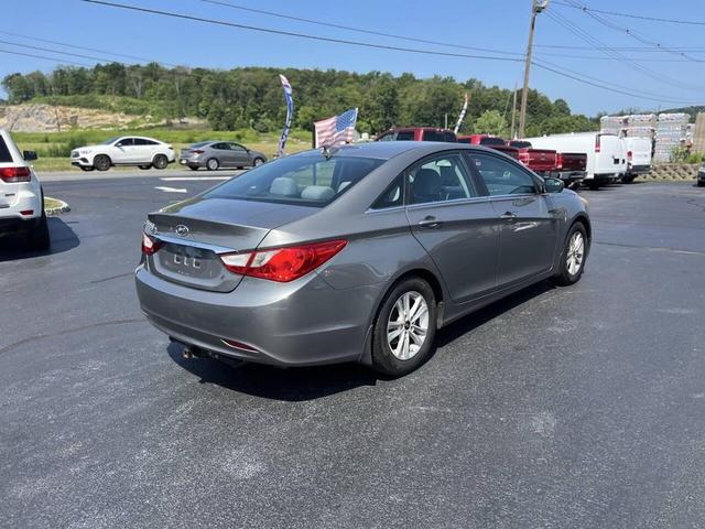 Photo of 2013 Harbor Gray Metallic Hyundai SONATA