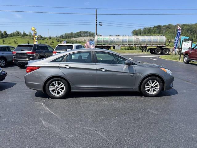 Photo of 2013 Harbor Gray Metallic Hyundai SONATA