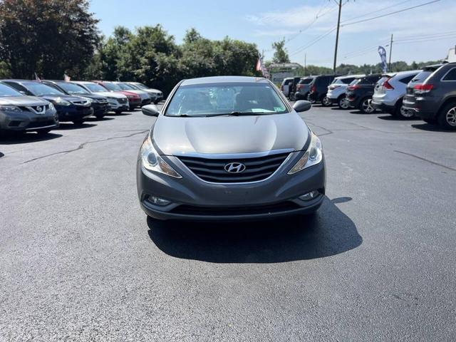 Photo of 2013 Harbor Gray Metallic Hyundai SONATA