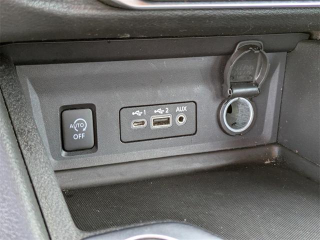 Photo of 2024 Black Nissan Sentra