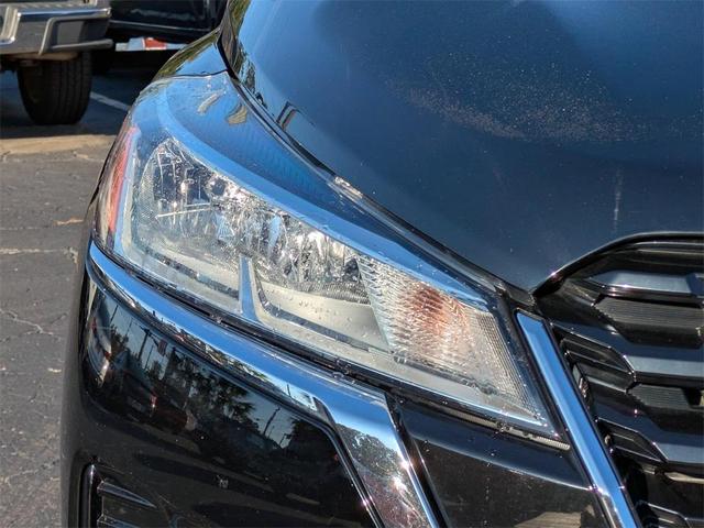 Photo of 2024 Super Black Nissan Kicks