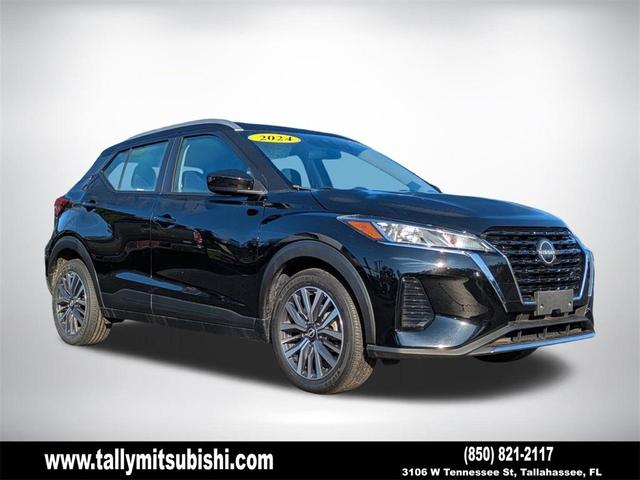 Photo of 2024 Super Black Nissan Kicks