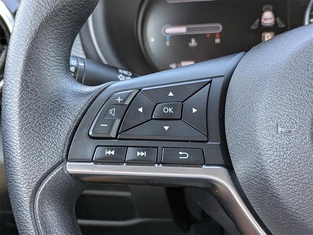 Photo of 2024 Super Black Nissan Kicks