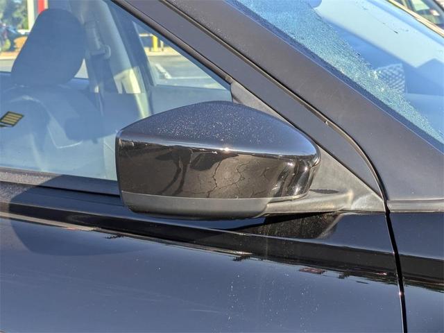 Photo of 2024 Super Black Nissan Kicks