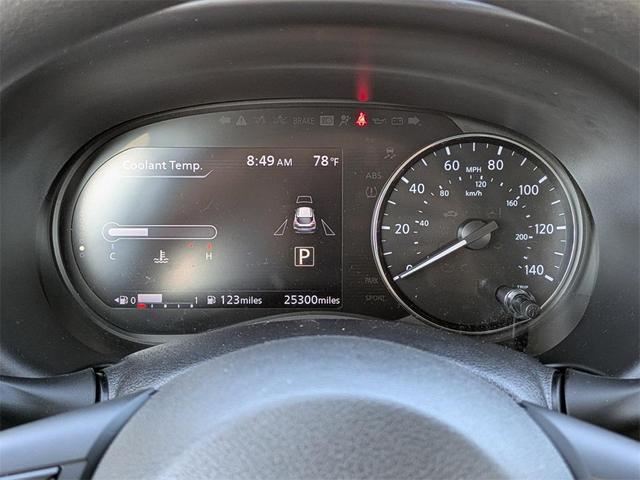Photo of 2024 Super Black Nissan Kicks