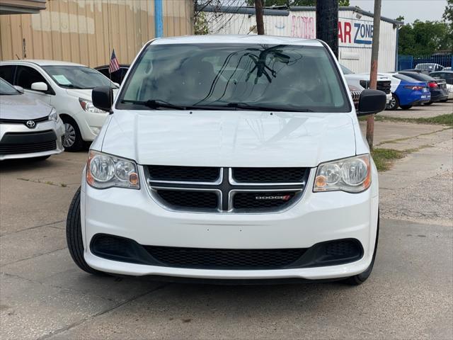 Photo of 2016 Bright White Clearcoat Dodge Grand Caravan
