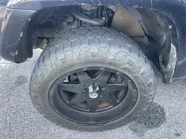 Photo of 2016 Black Toyota 4Runner