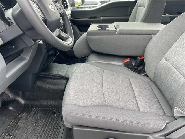 Photo of 2025 Gray Ford F-350