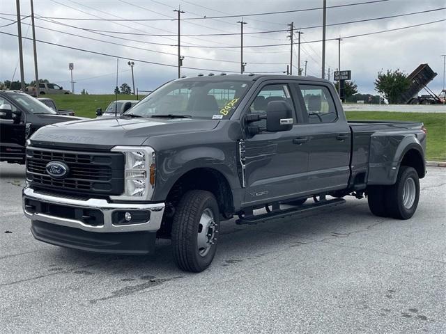 Photo of 2025 Gray Ford F-350