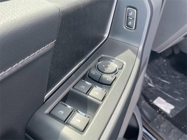 Photo of 2025 Blue Metallic Ford F-150 Lightning
