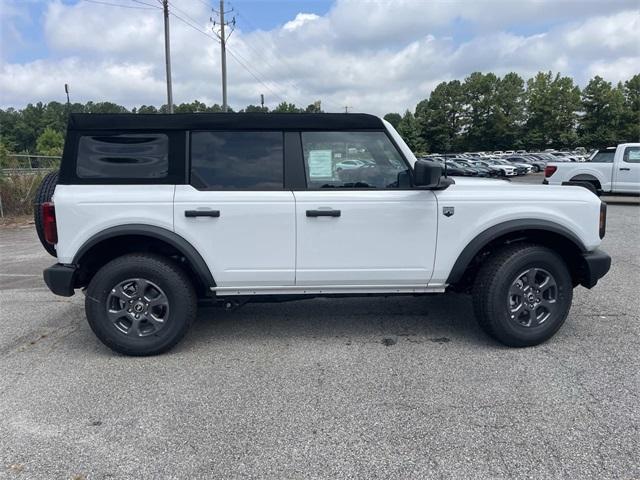 Photo of 2025 Oxford White Ford Bronco