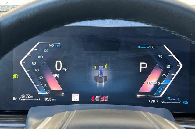 Photo of 2025 Gray BMW X5 PHEV