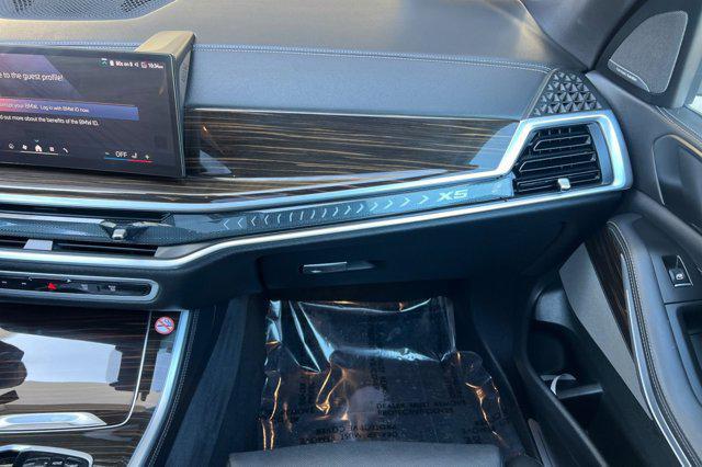 Photo of 2025 Gray BMW X5 PHEV