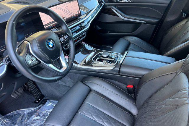 Photo of 2025 Gray BMW X5 PHEV