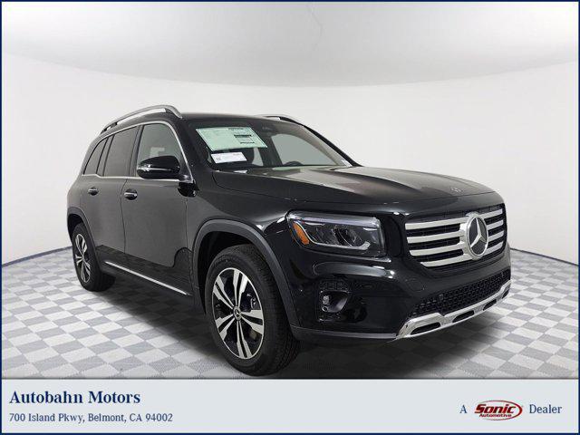 Photo of 2025 Night Black Mercedes-Benz GLB 250